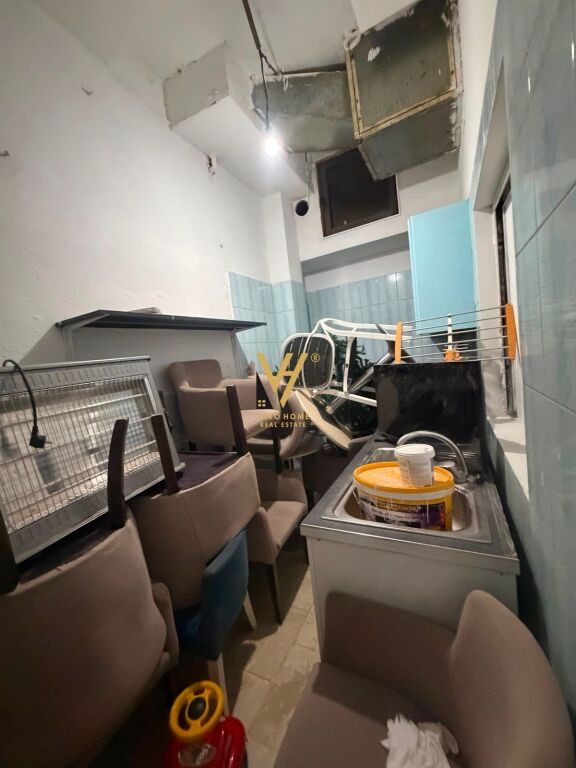 NEGOZIO IN VENDITA 76 M2 IN VIA MUZAKET, DON BOSKO 160.000 EURO