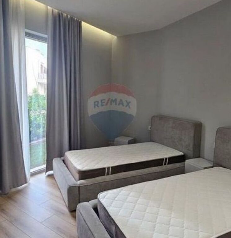 Apartament 3+1 per qira tek Liqeni i Thate ID: 530181101-319