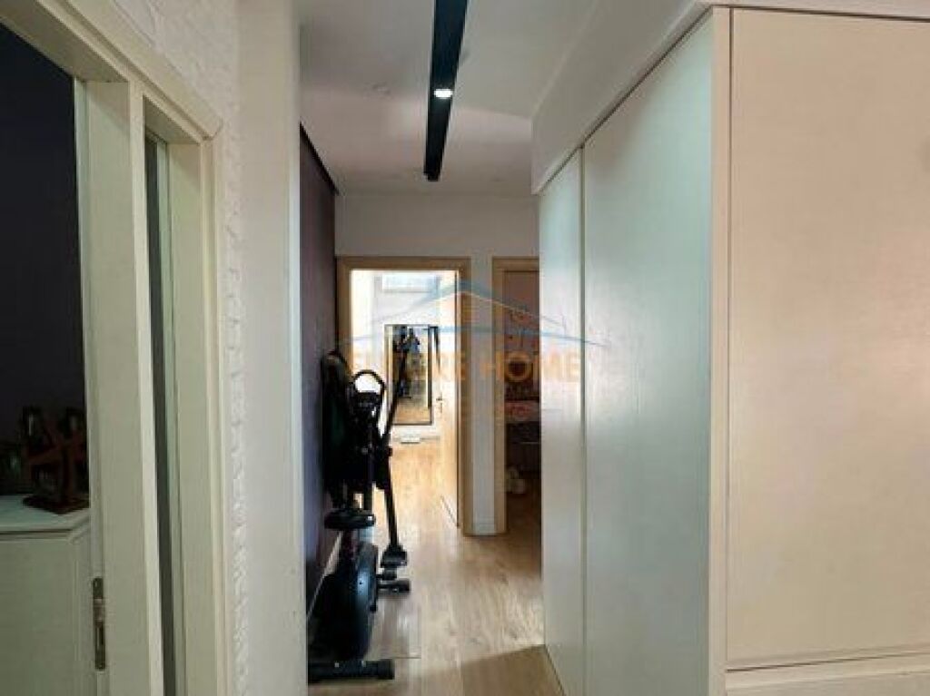 Apartment 2+1+ Walk-in Closet and Veranda for sale, Yzberisht, Tirana
