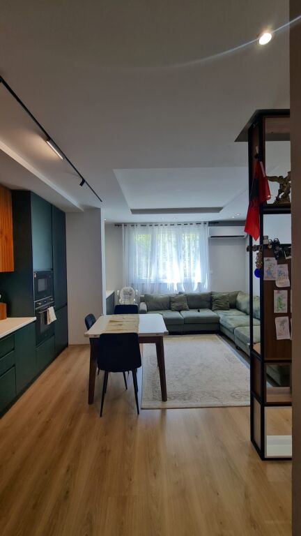 📌Shitet Apartament 2+1- Prane Stadiumit Air Albania, Rruga Faik Konica