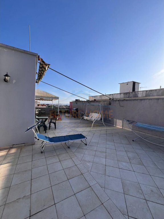 Qera, Penthouse 2+1+2, Mali i Robit, Kavajë