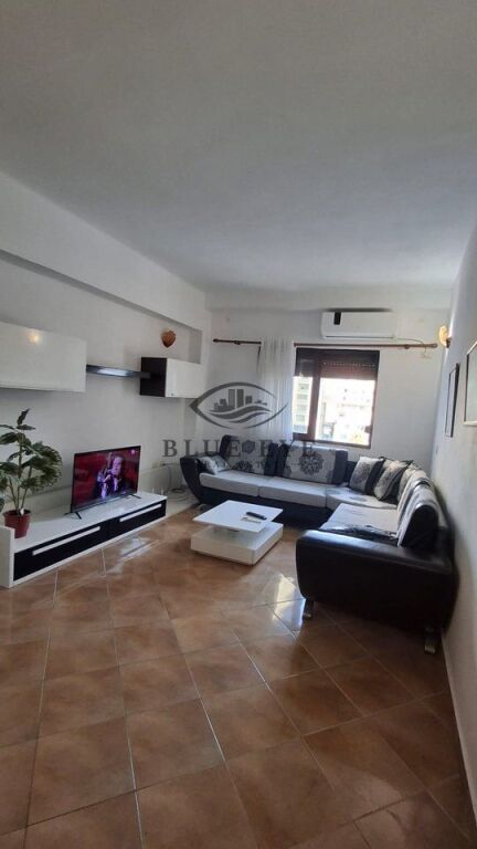 Jepet me qera apartament 2+1 – tek Stacioni i Trenit!