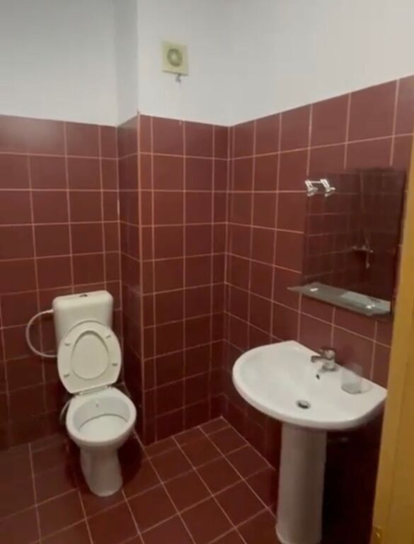 Apartament 1+1 per shitje ne Astir prane Kompleksit Fratari