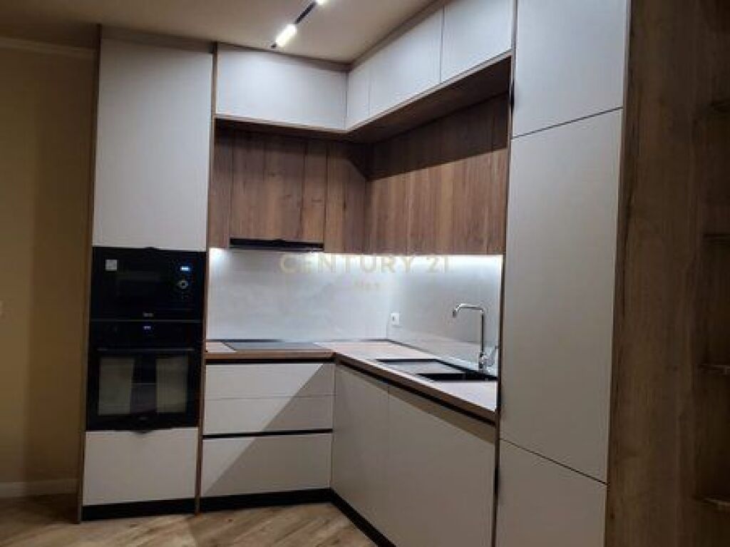 Apartment 2+1+2+ parking spaces for Rent!