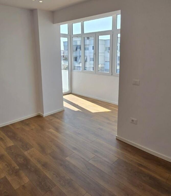 Apartment 1+1+Balcony for Sale 21 Dhjetori, Shefqet Musaraj Street, Kavaja Street, Vasil Shanto, Square 21, Muhamet Gjollesha Street.