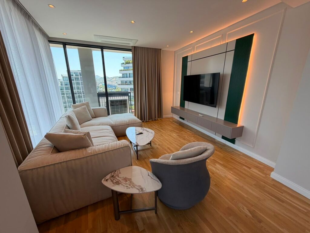 Qera 3+1 + 2 poste parkimi Lake view residnece