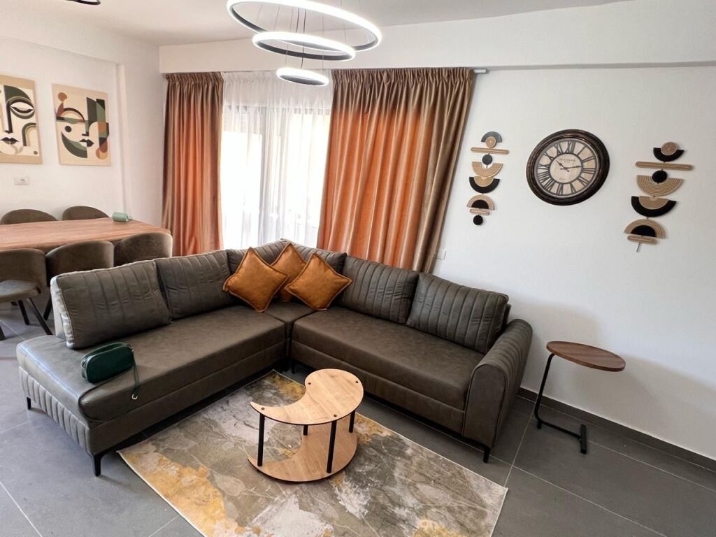 Qera dubleks 150m2 + parkim kodra djellit 1