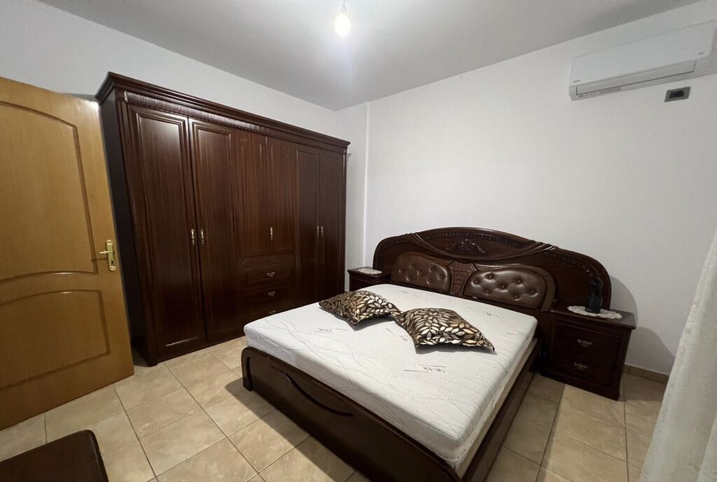 APARTAMENT 1+1. 40000 LEKE.SIRI KODRA