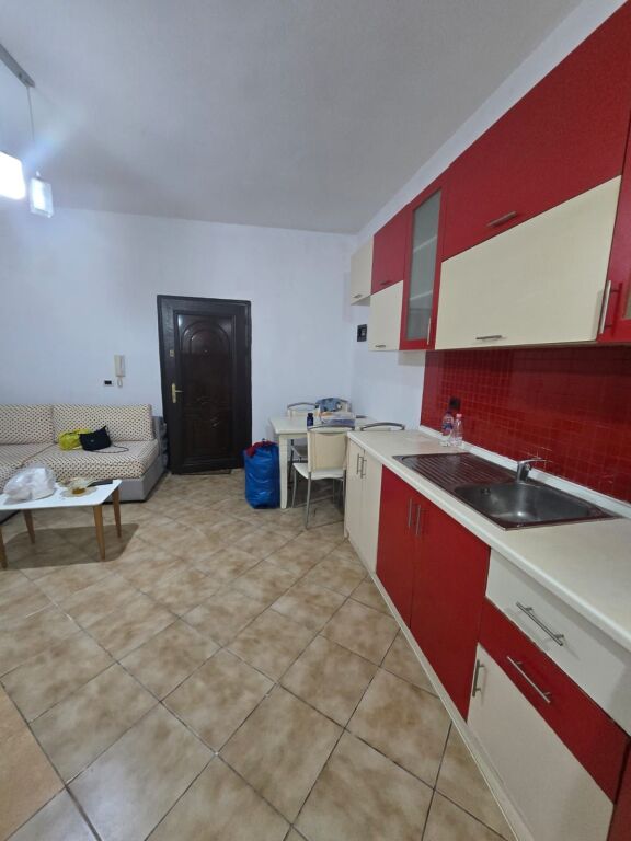 🏡 Jepet me qira Apartament 1+1
