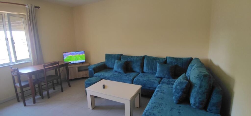 Rent | Apartament 2 + 1 | Bulevardi Zogu i Parë | 550 €/month