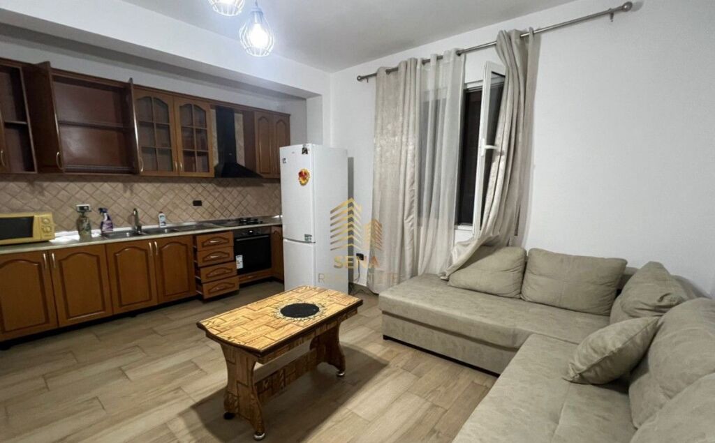 Qira, Hyrje Private 1+1, Siri Kodra, 40.000 Leke/muaj