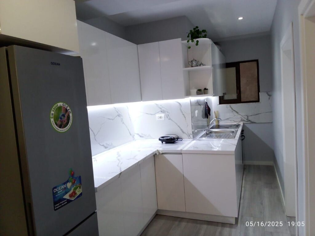 Affitto | Apartament 2 + 1 | 21 Dhjetori | 800 €/mese