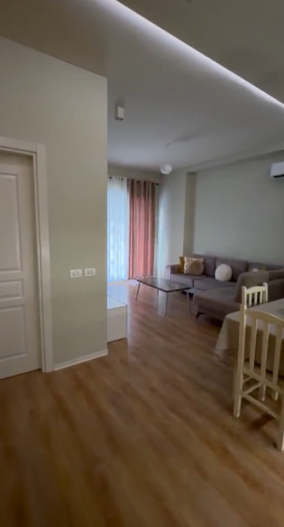 🏡 Jepet me qira apartament 2+1 tek Golden Park