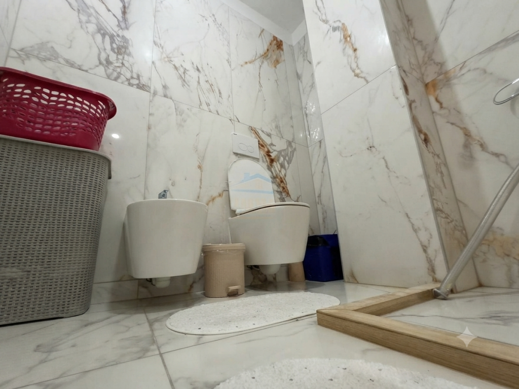 Shitet, Apartament 1+1,Kamez, Tiranë