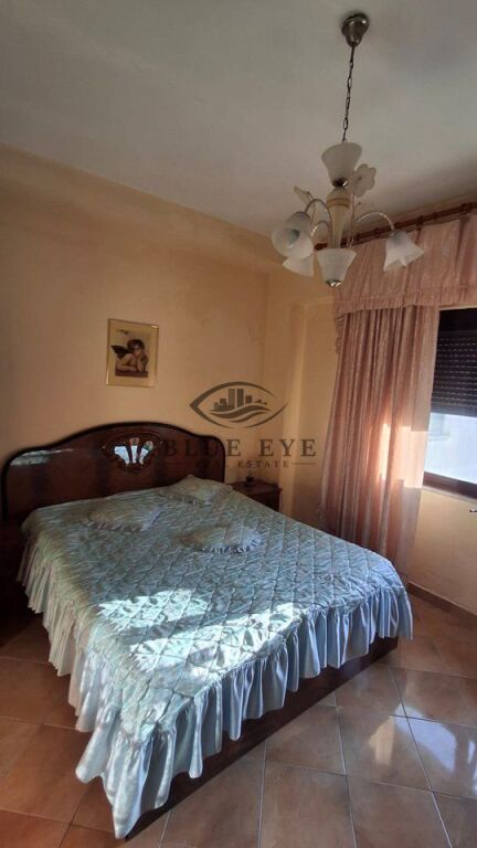 Jepet me qera apartament 2+1 – tek Stacioni i Trenit!