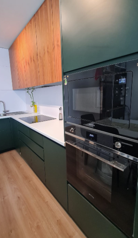 SHITET APARTAMENT 2+1 – PRANË STADIUMIT AIR ALBANIA