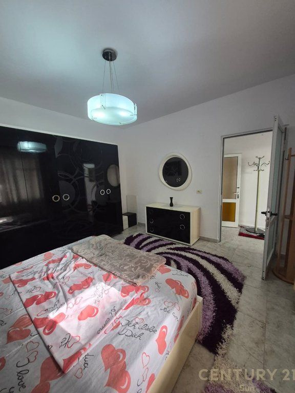 FOR RENT 1+1 APARTMENT WITH YARD ON MYSLYM SHYRI STREET!
