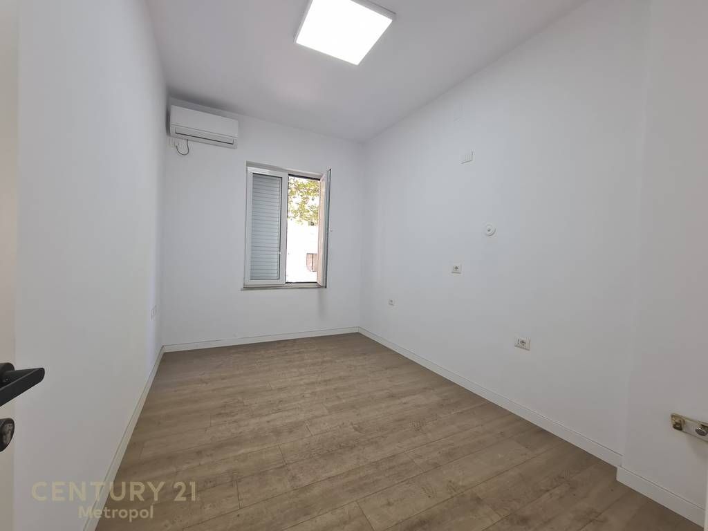 Office space for rent in Myslym Shyri, Center-Tirana!