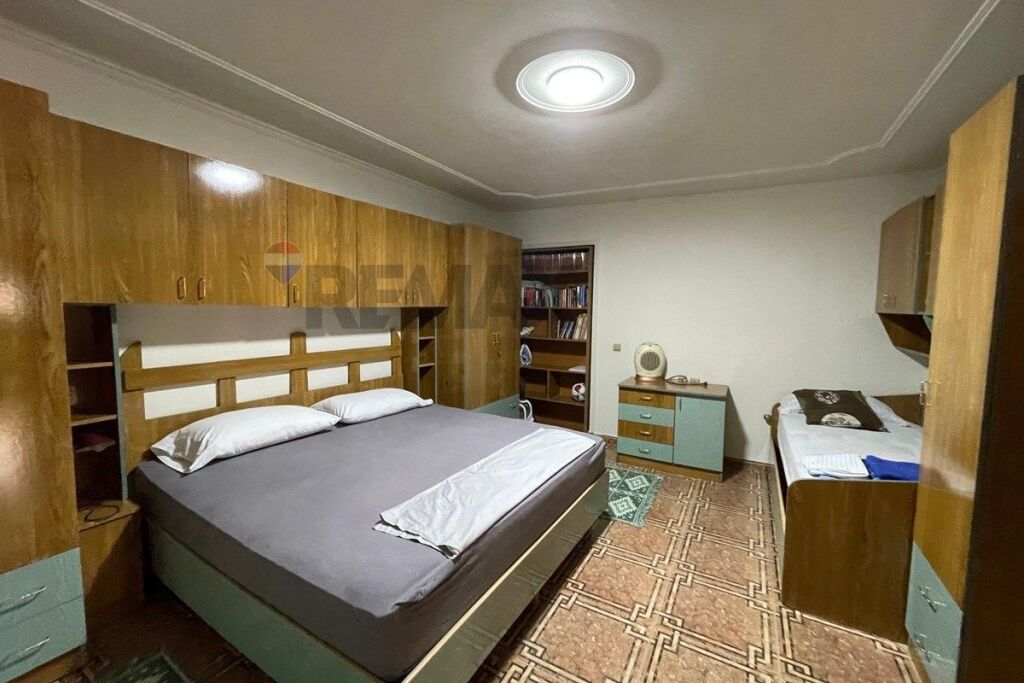 Apartament 1+1 me Qira tek Rr. Kosovareve