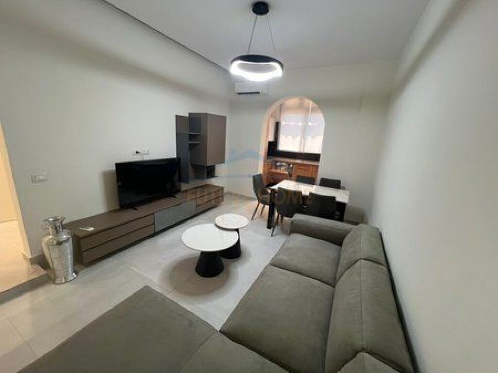 Affitto, Appartamento 1+1, Via Dibres, Tirana .