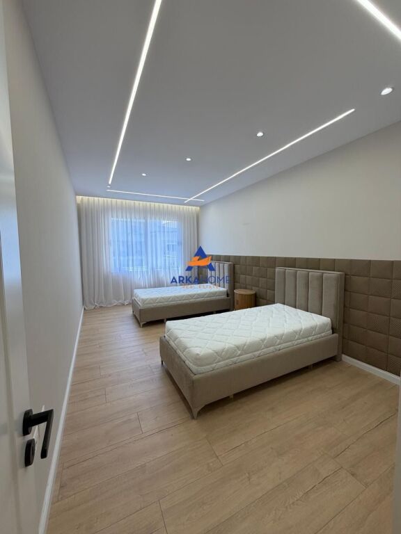 SHITET APARTAMENT 2+1+2 BALLKONE "YZBERISHT" 17200000 LEKE
