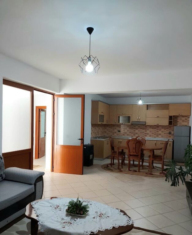 For rent 2+1 Train Station 500 thousand lek