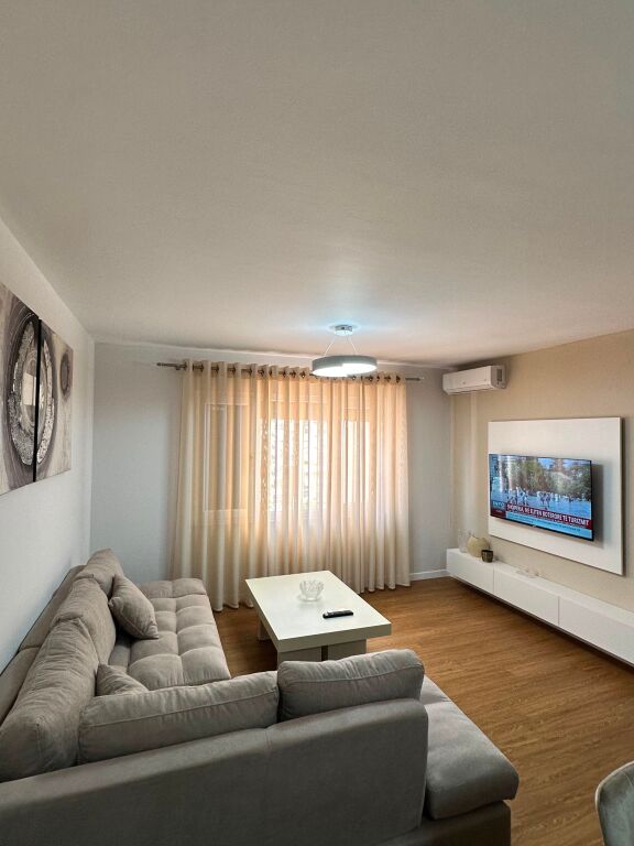 In affitto 2+1+2 Via Dritan Hoxha Laprake 750€