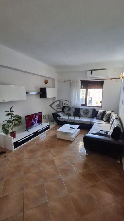 Jepet me qera apartament 2+1 – tek Stacioni i Trenit!