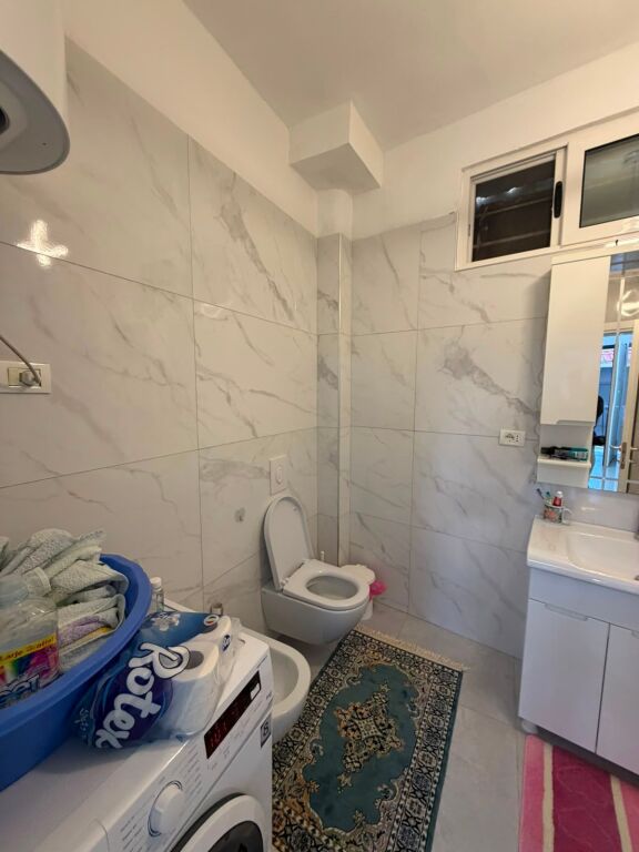 Rent | Shtëpi private 1 + 1 | Rruga Riza Cerova | 550 €/month