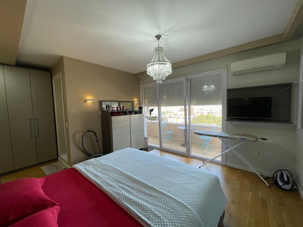 SHITET APARTAMENT 3+1+2 KOPSHTI BOTANIK 36.000.000 LEKE FH-86226