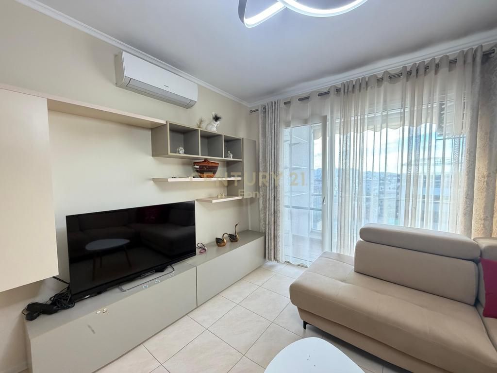 Affitto, Appartamento 2+1+2, vicino a UKD, Durres !