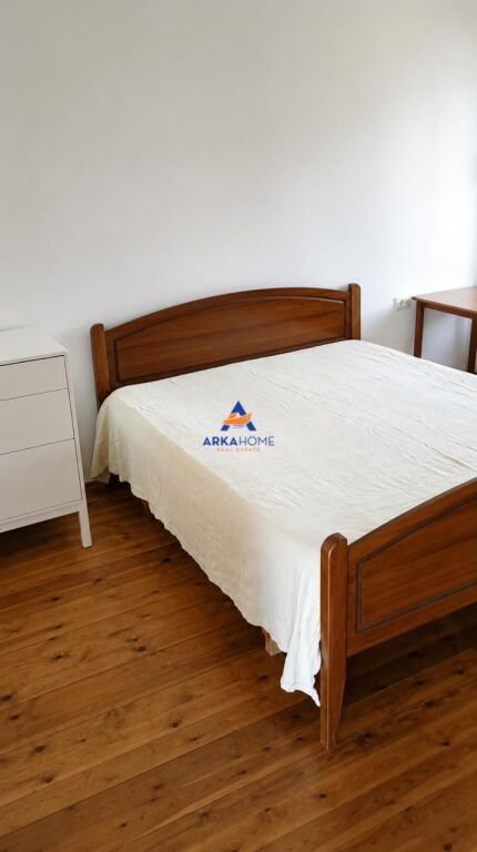 JEPET APARTAMENT ME QERA 2+1+BALLKON "KODRA E PRIFTIT" 45000 LEKE
