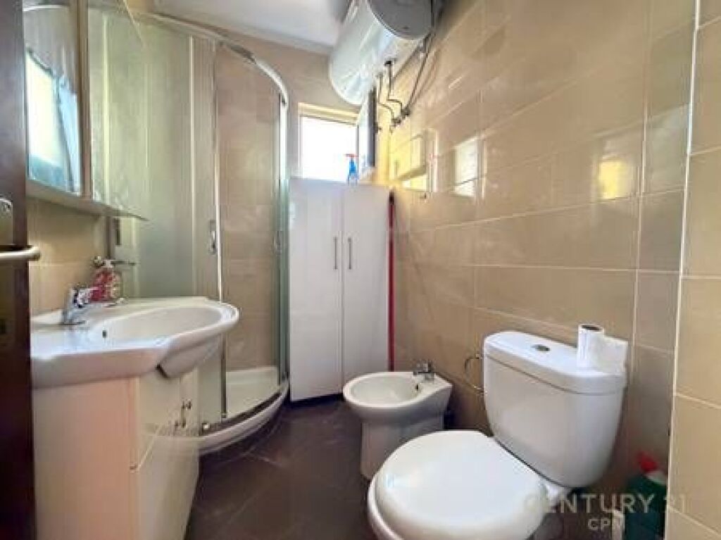 Apartament 2+1 per qira tek Ish Fusha e Aviacionit!