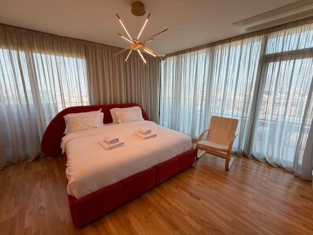 Qera 3+1 + 2 poste parkimi Lake view residnece