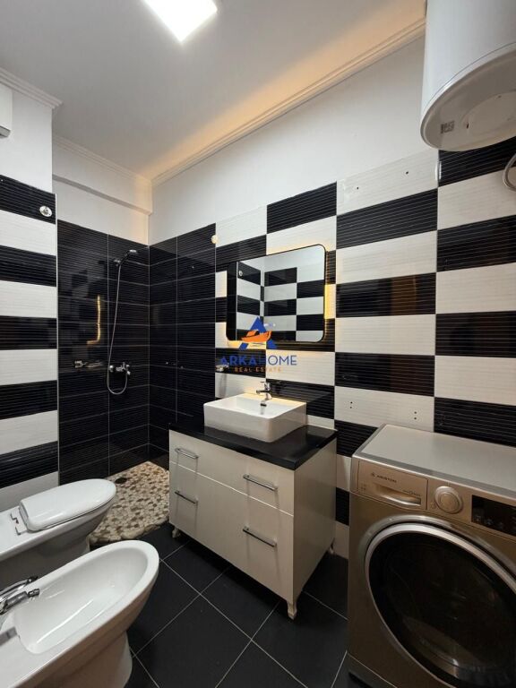 SHITET APARTAMENT 1+1+BALLKON "KOMPLEKSI GOLDEN PARK" 14200000 LEKE