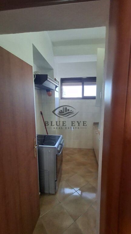 Jepet me qera apartament 2+1 – tek Stacioni i Trenit!