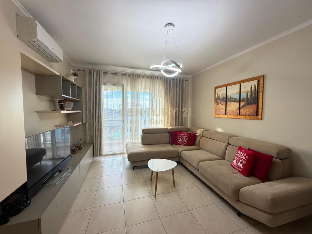 Affitto, Appartamento 2+1+2, vicino a UKD, Durres !