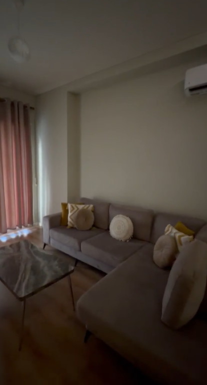 🏡 Jepet me qira apartament 2+1 tek Golden Park