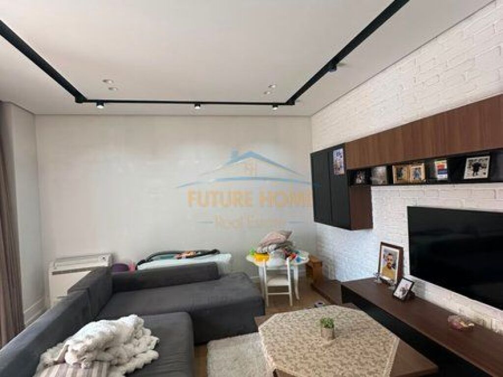 Apartment 2+1+ Walk-in Closet and Veranda for sale, Yzberisht, Tirana