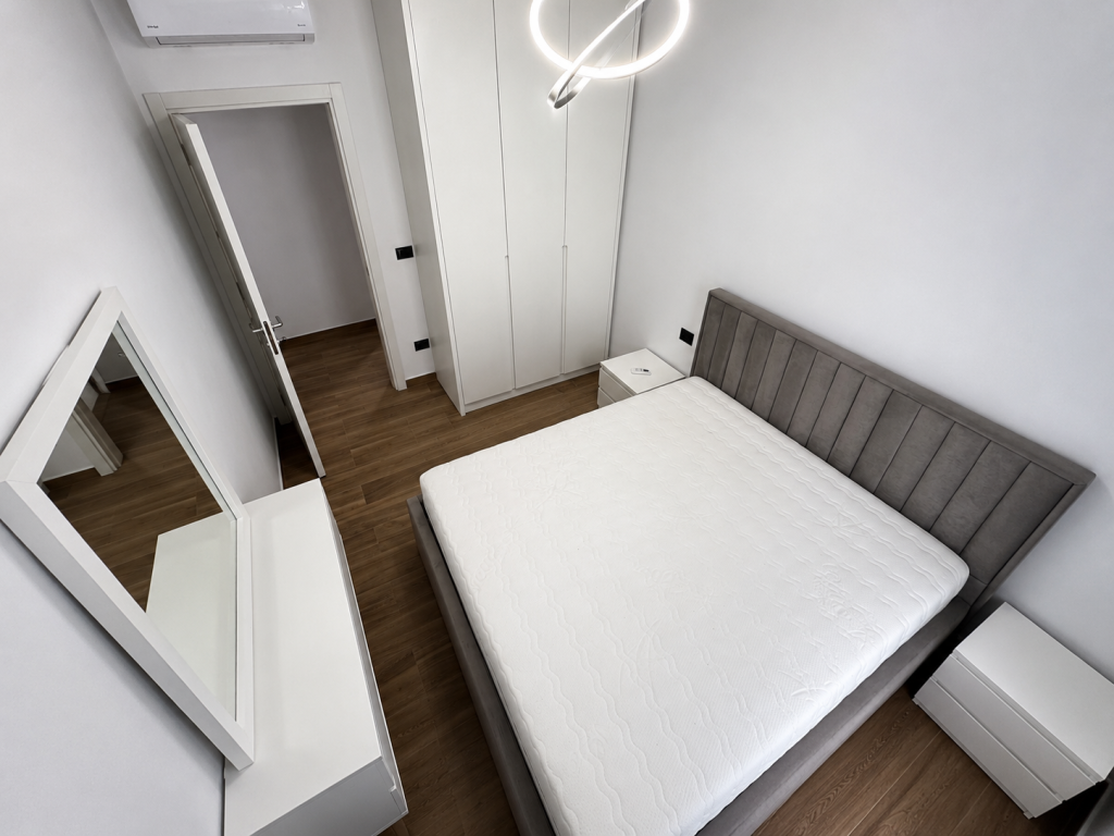 Rent 1+1 + parking with garden Teg, Sofia residence  