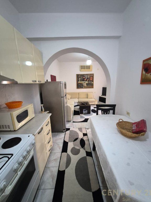 FOR RENT 1+1 APARTMENT WITH YARD ON MYSLYM SHYRI STREET!
