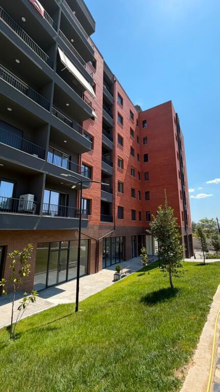 Shitet Apartament 1+1 +Post Parkim – Paskuqan