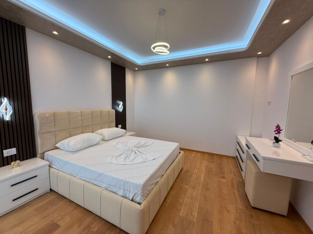 Jepet me qira 2+1+parkim AKSES TIRANA 800 mije leke