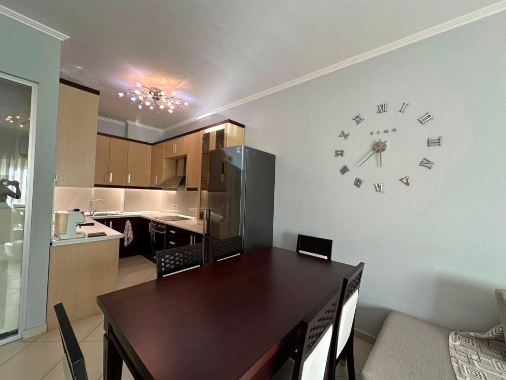 Affitto | Apartament 2 + 1 | Kopshti Botanik | 800 €/mese
