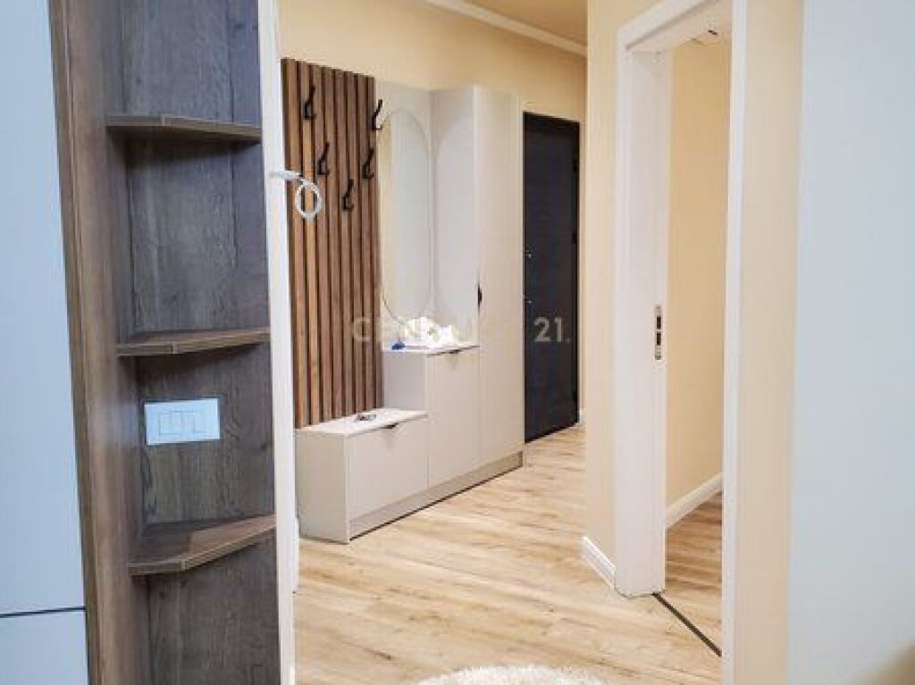 Apartment 2+1+2+ parking spaces for Rent!