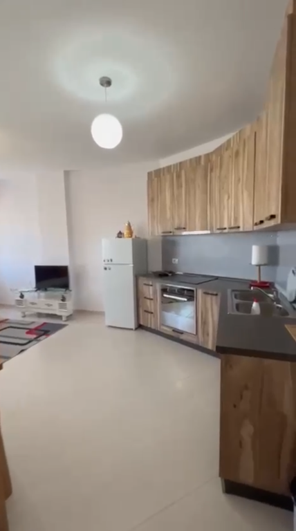Apartment 1+1, Yzberisht!