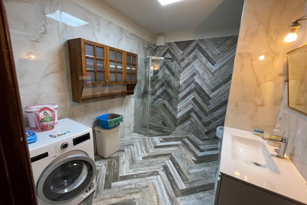 Apartament 1+1 me Qira tek Rr. Kosovareve
