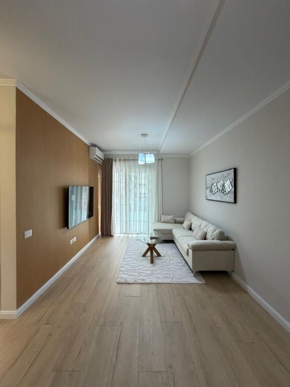 Shitet Apartament 1+1📌Kompleksi Golden Park (perballe S.Amerikan 3)  Hipoteke Sip 60m² Kati 2 ashensor Orientimi me diell Cmimi:142 milion Leke