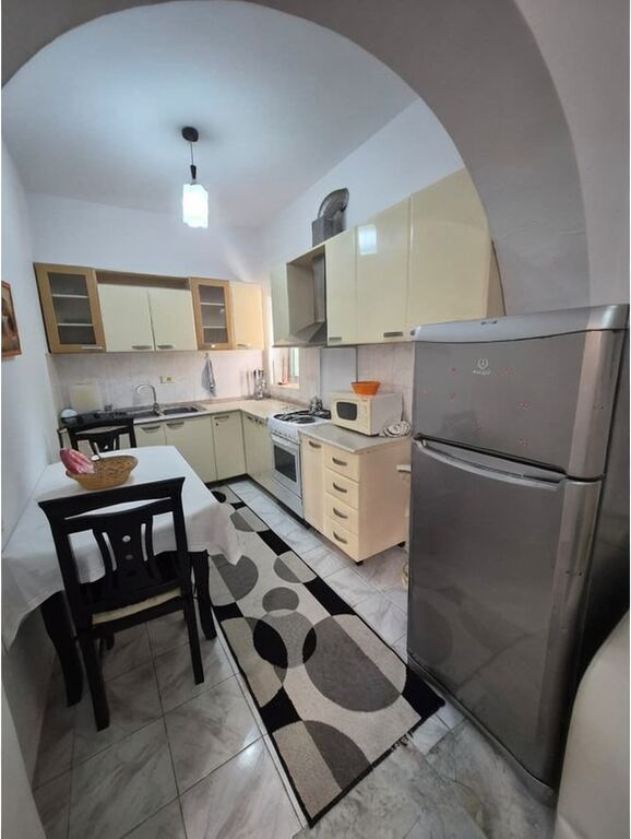 Apartment 1+1 + Parking in Yard - Myslym Shyri