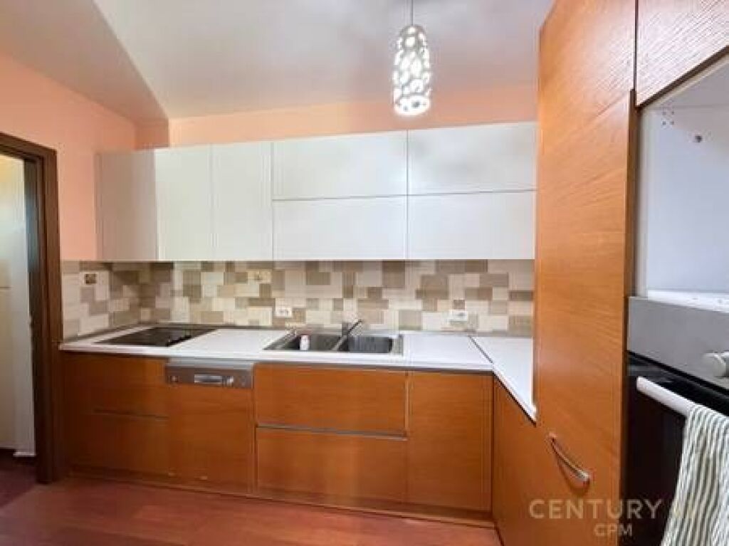 Apartament 2+1 per qira tek Ish Fusha e Aviacionit!
